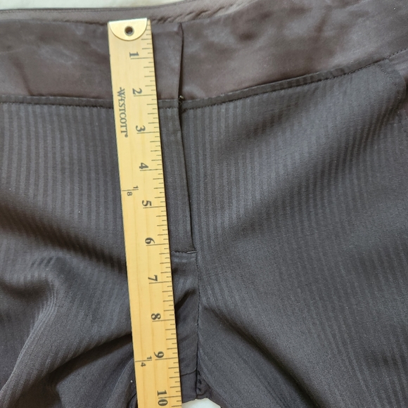 BCBGMAXAZRIA black Stripan capri size 4 - Picture 9 of 15